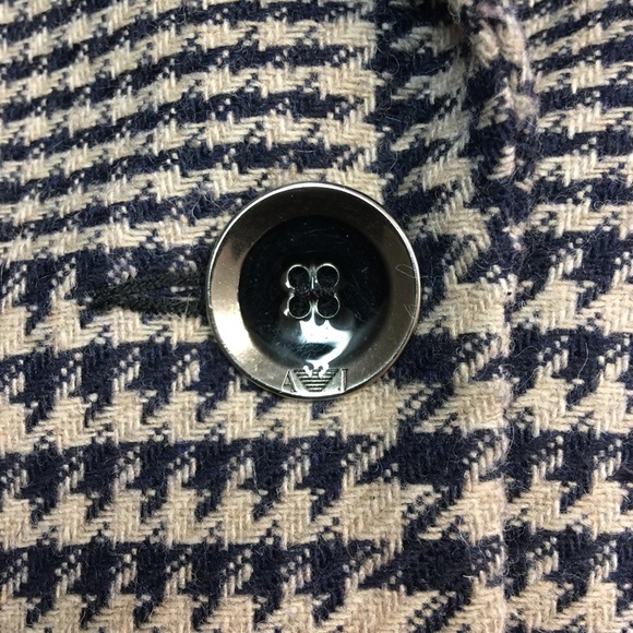 Armani Jeans Women’s wool blend Plaid Blazer Sz 40 IT or small US - Picture 4 of 10